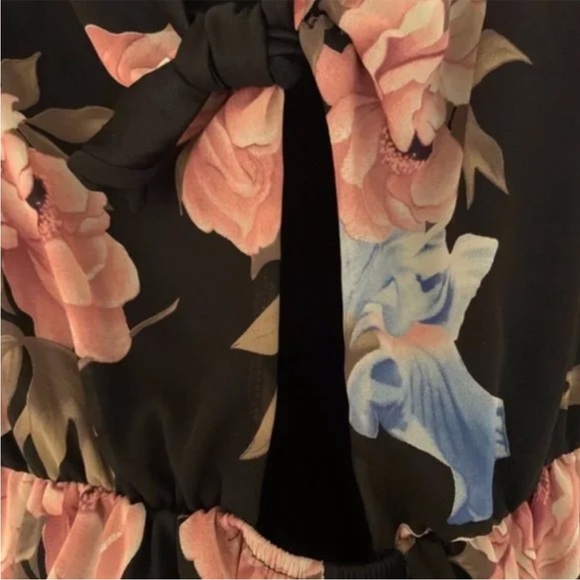 Black Floral Nasty Gal Bell Long Sleeve Front Tie Romper [Small] - Picture 3 of 4